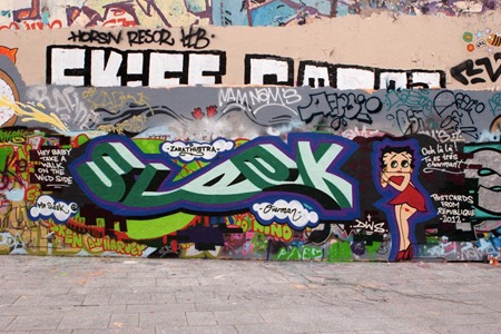 GJLD graff in Paris1 (Custom)